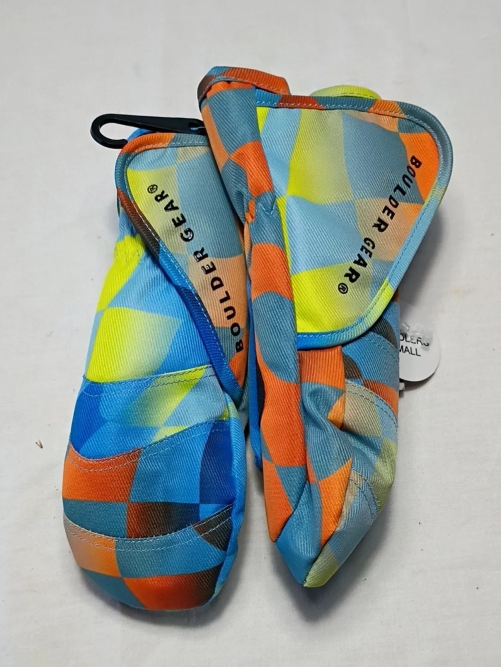 NWT Boulder Gear Toddler Boys Small Flurry Summer Camp Mittens Winter